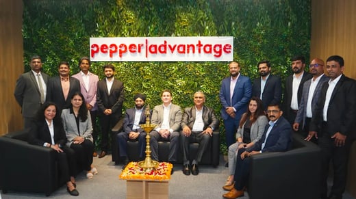 Ejecutivos de Pepper Advantage India sentados con el Consejero Delegado del Grupo durante la inauguración del Global Tech Hub